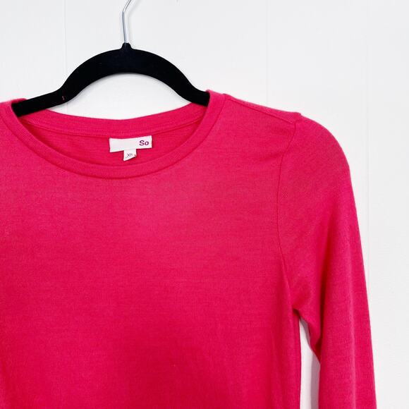 New SO Long Sleeve Super Cozy Smocked Tee Pink Strawberry Pop Cropped XSmall XS - Picture 3 of 10